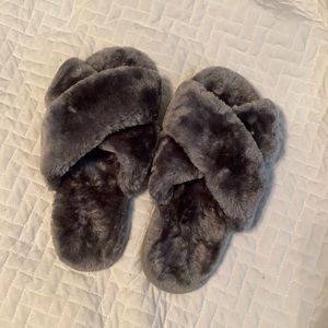 Cross cross slippers BRAND NEW